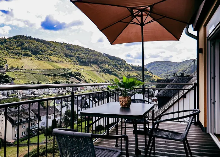 Sky Apartment, Sauna, Blick Zur Mosel, Grosser Balkon, Kaffeemaschine, Smart Tv * Zell an der Mosel